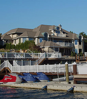 Picture of a lakehouse and dock