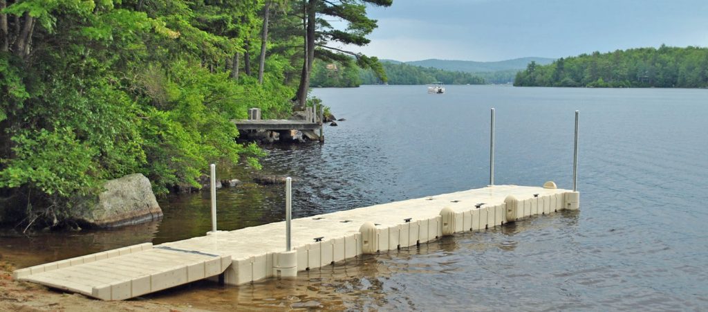 Docks for fluctuating water