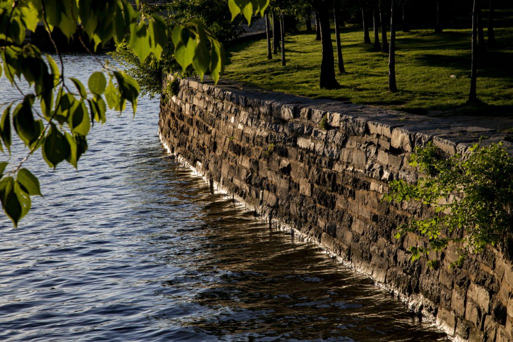 Retaining walls